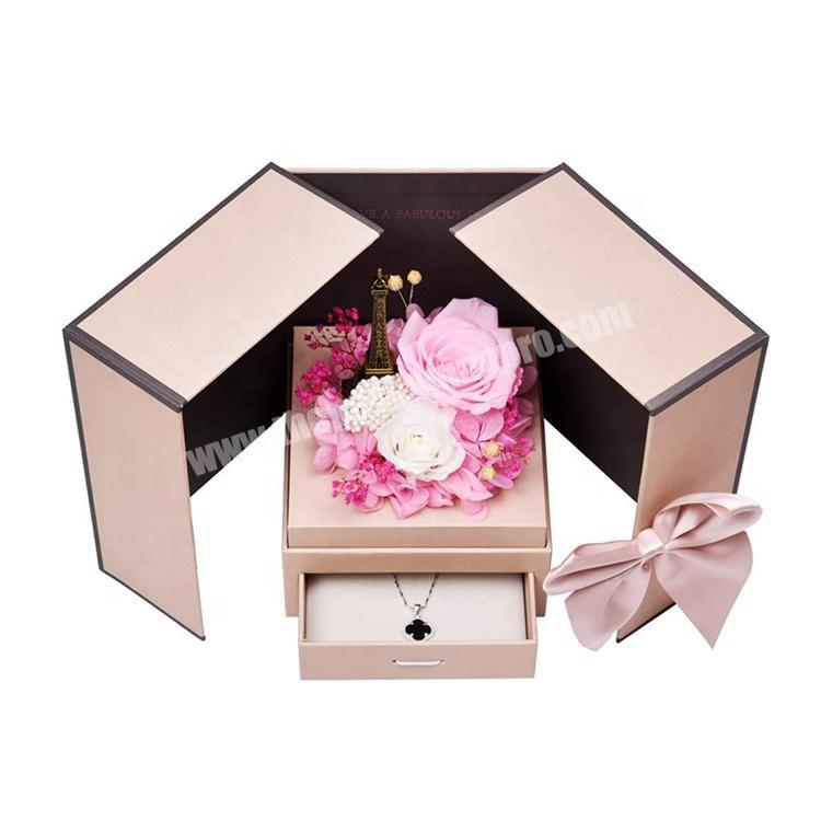 packaging luxury gift boxes for preserved roses