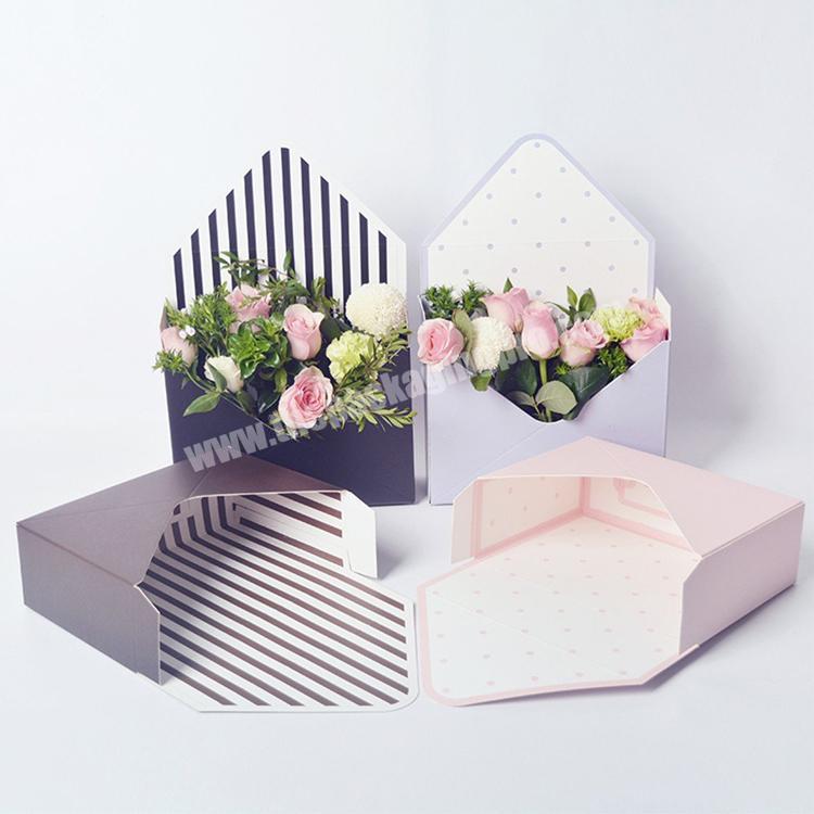 small gift arrangement floral boxes