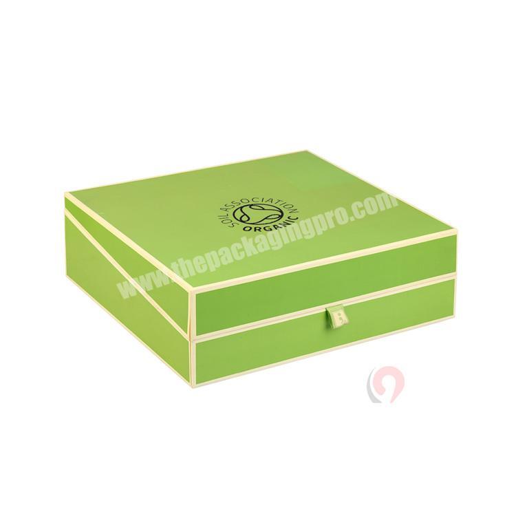 special paper packaging cosmetic set with gift box