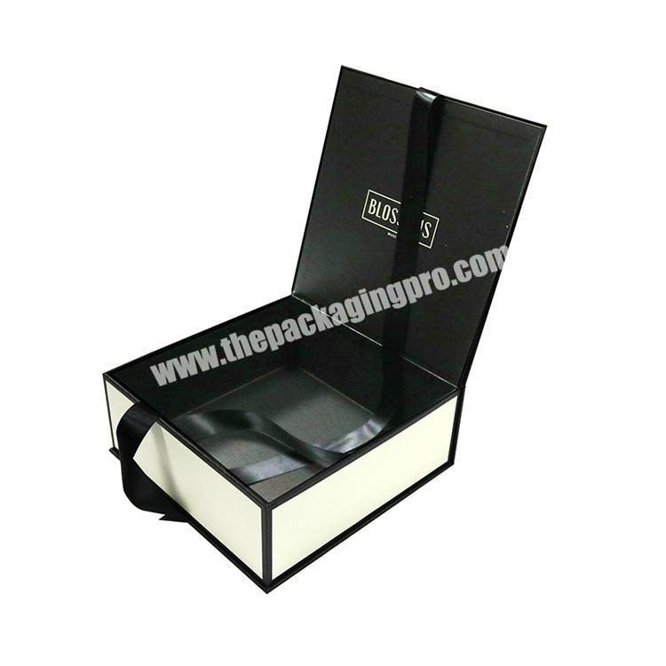 Custom logo personalised magnetic foldable cardboard gift paper packaging magnetic gift box with ribbon