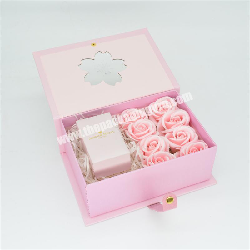 Custom logo Pink soap flower crafts ceramic gift packing box skin care luxury gift packing box with magnet and clear window