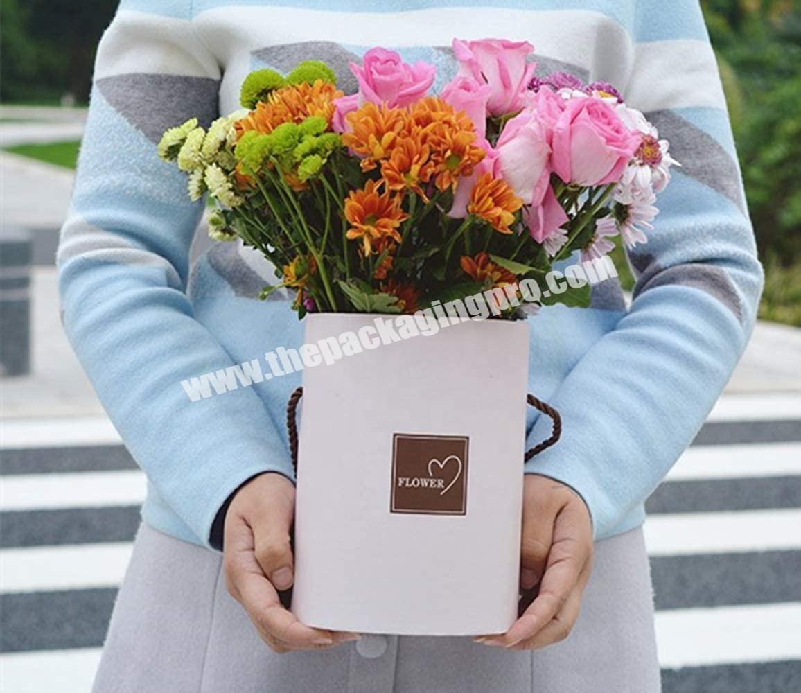 Wholesale Flower Shipping Hat Boxes Packaging Rose Round Packaging Flower Box For Shipping factory