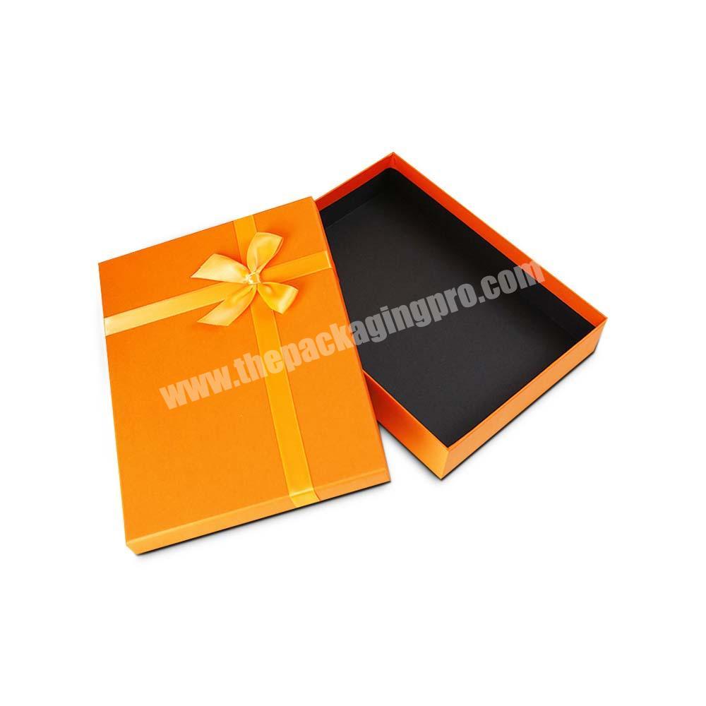 Custom logo cardboard paper gift package box Rigid gift box with lid