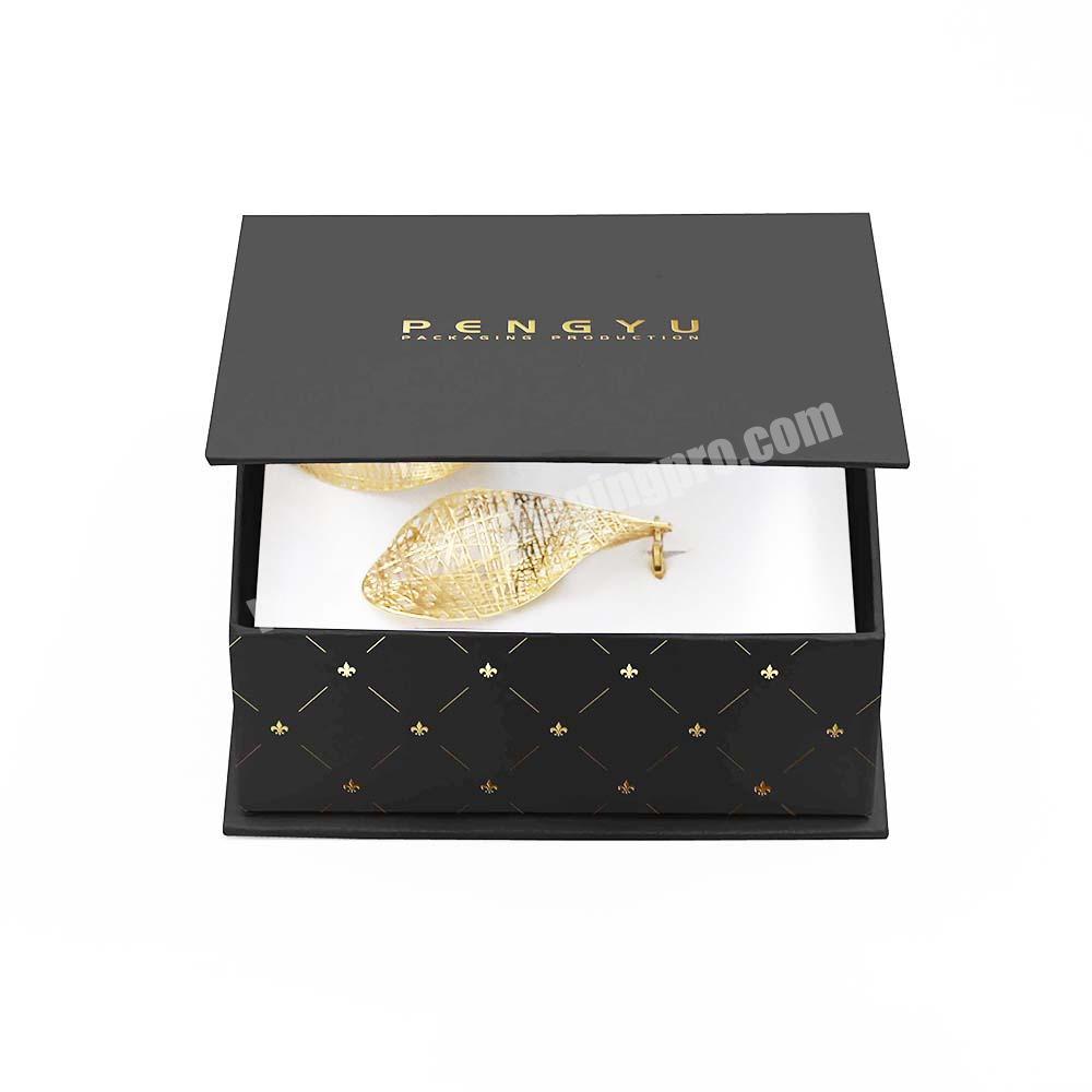 Low MOQ custom logo small jewelry box packaging jewelry boxes Paquete de papel