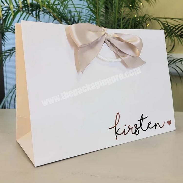 China Manufacturer Luxury Paper Bag Fashion Eco-friendly Gift bag with Ribbon christmas paper bag