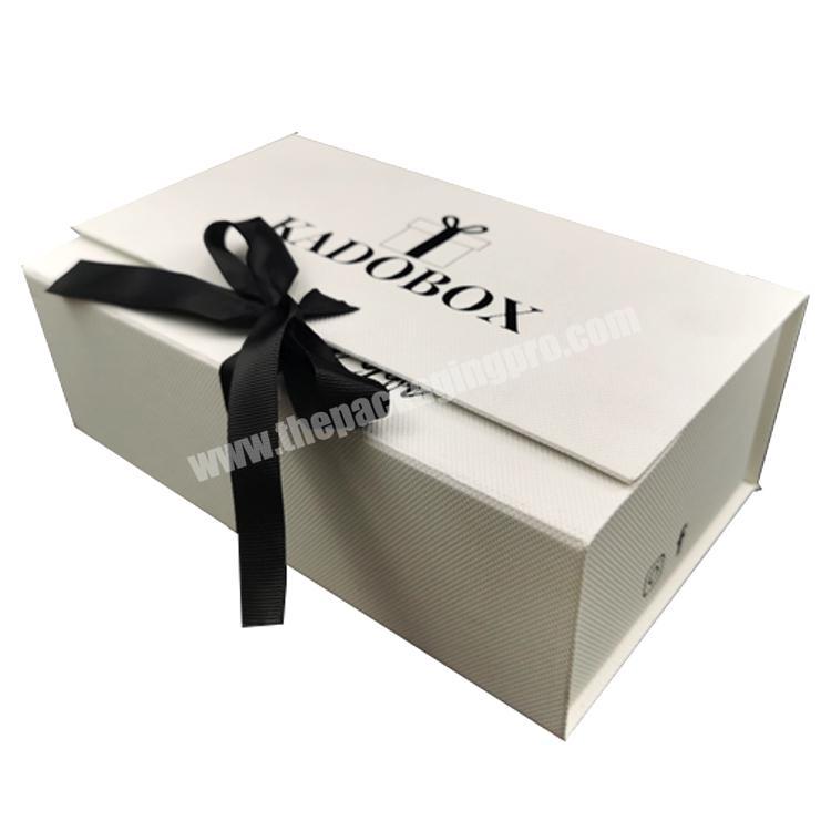 Wholesale  luxury hot stamping magnetic gift box customized packaging and logo printing paper box with ribbon for gift