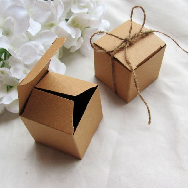 50pcs/lot Square Kraft Paper Box With Jute Tie Gift Candy Boxes Wedding Party Favor 5*5*5cm