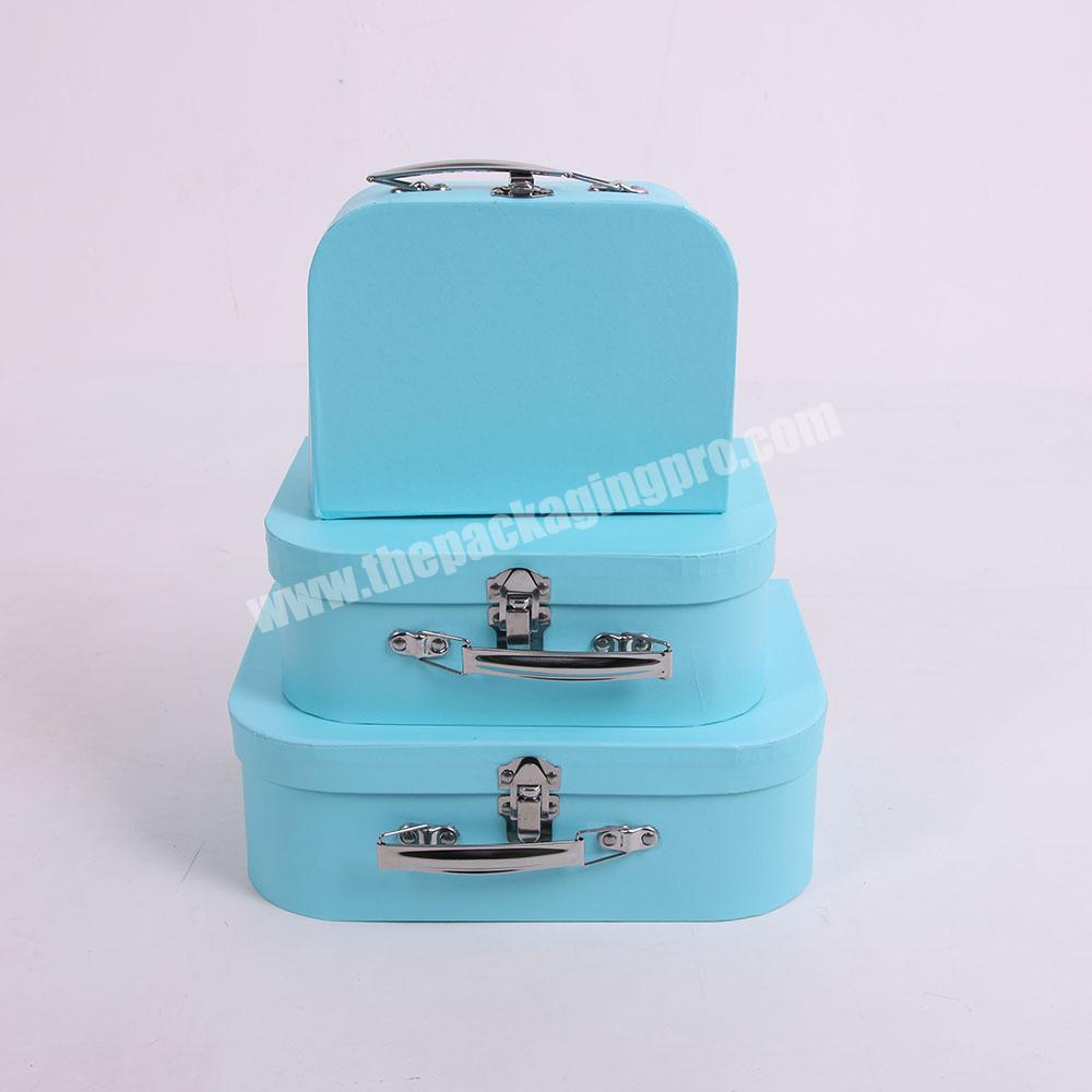 8024 Shihao customized paper suitcase shaped gift box With Lock