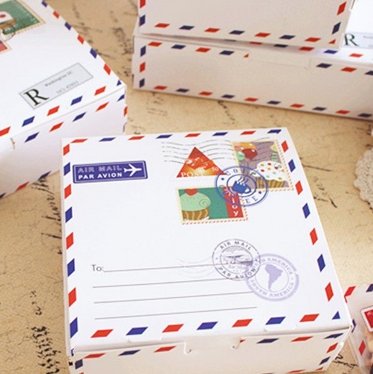 Hot Sale 14*14*6.5cm 10pcs envelope travel design Cheese Cake Paper Box