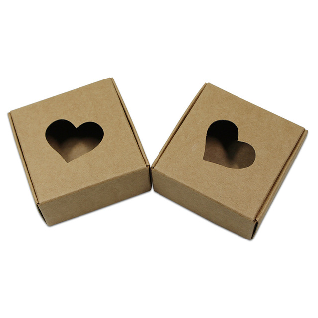 Wholesale 150Pcs/ Lot 6.5*6.5*3cm Brown Heart Hollow Out Kraft Paper Box Handmade Soap Gift Favor Party Cosmetic Package Boxes