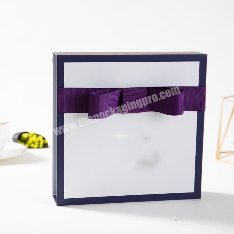 Beautiful New Cosmetic Storage Makeup Box with decoration
