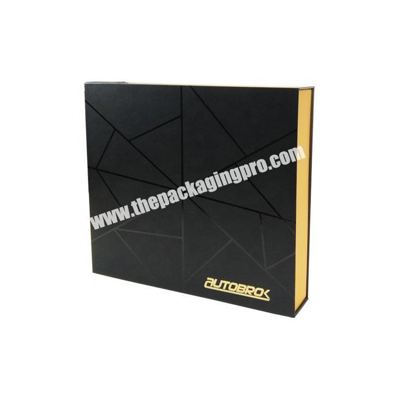 Black matt finish paper packaging gift box with magnet lock