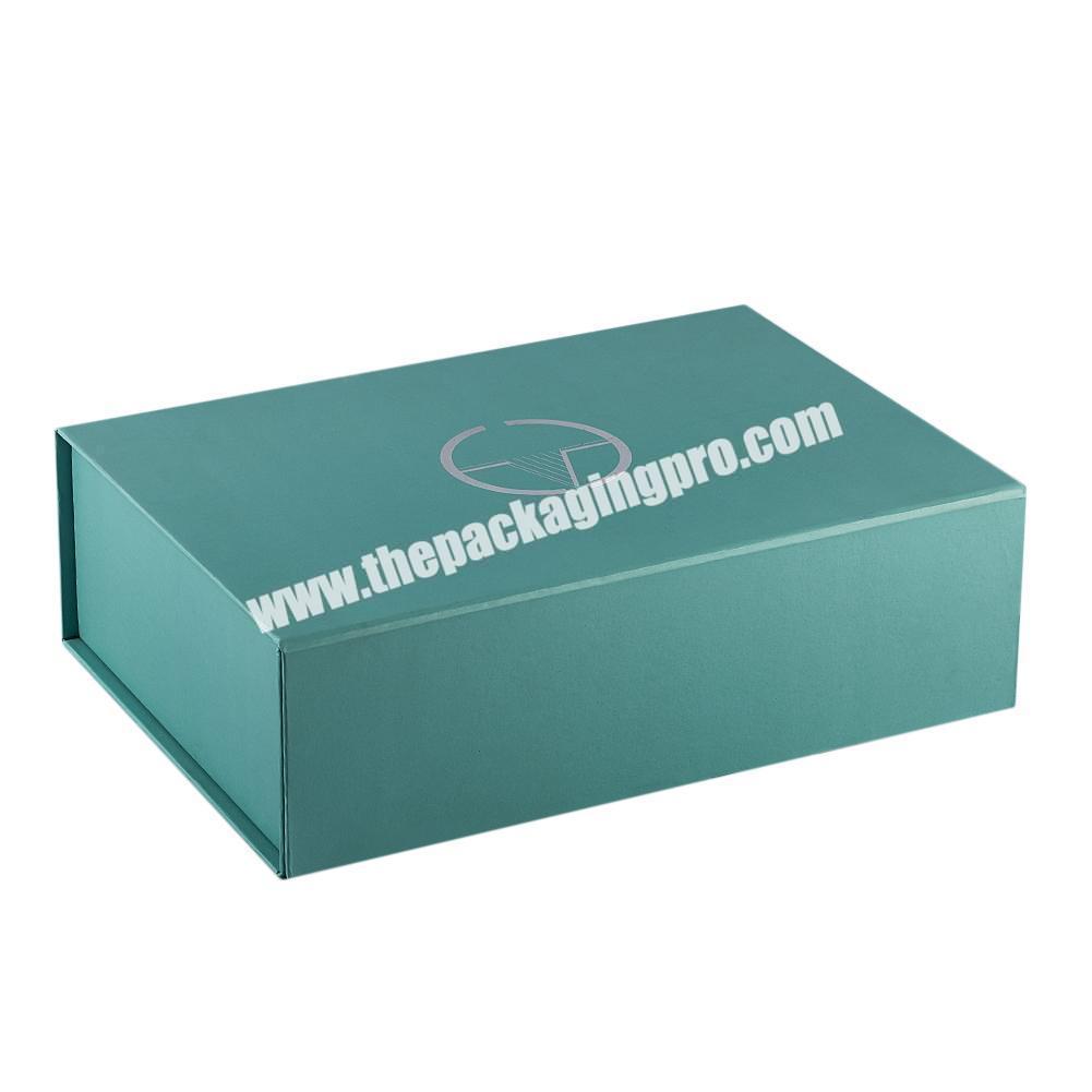 Book shape shirt packaging box with magnet closure