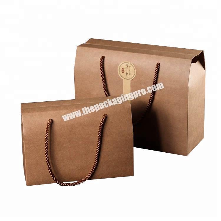Brown kraft packaging box  Fashion gift box with handle