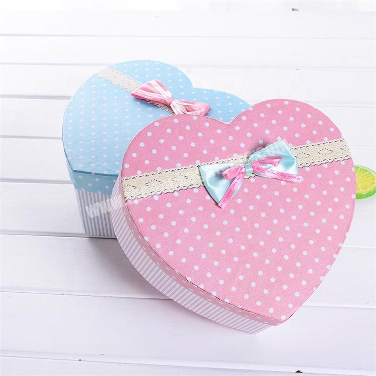 Cardboard Chocolate Strawberry Photo Print Saving Elegant Invitation Favour Heart Shaped Cupcake Door Gift Box For Wedding