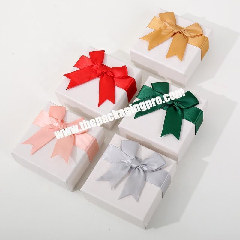 Cardboard packaging shoe clothing foldable gift box with ribbon