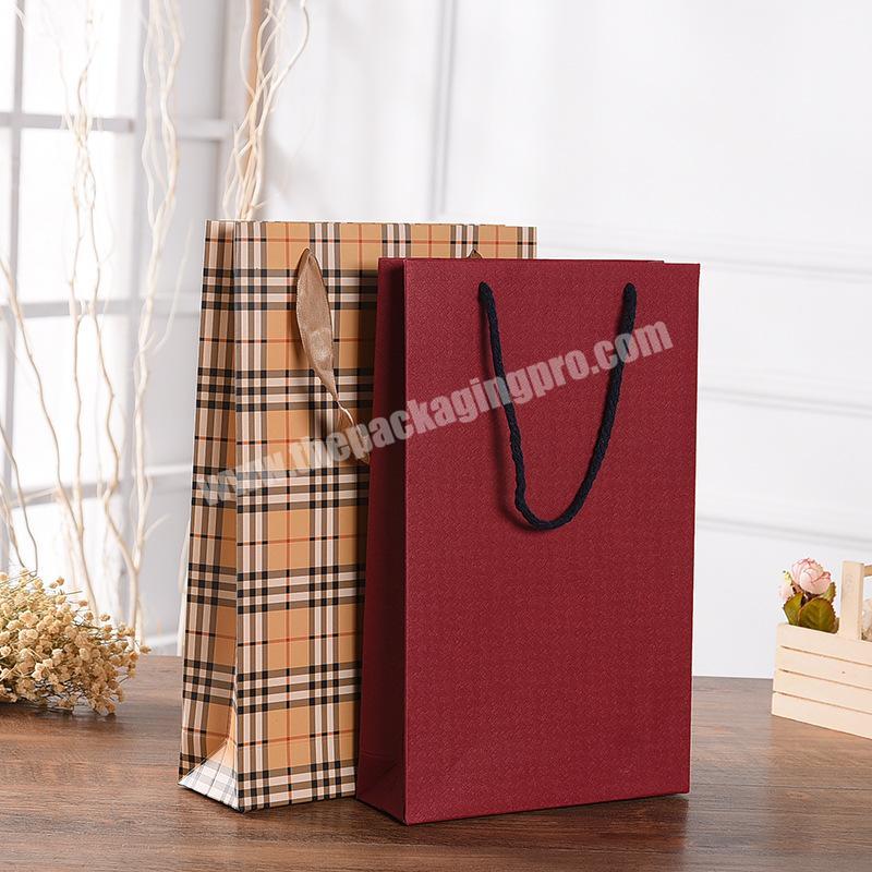 China 230g white Card Daily Series Design  Paper Bag