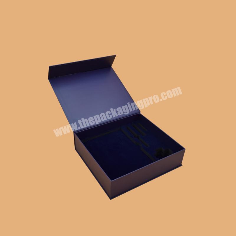 China Factory Black color printing rigid paperboard box big size magnetic gift box