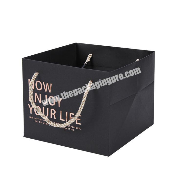 China factory wholesale fashionable candy gift box eco friendly gift box