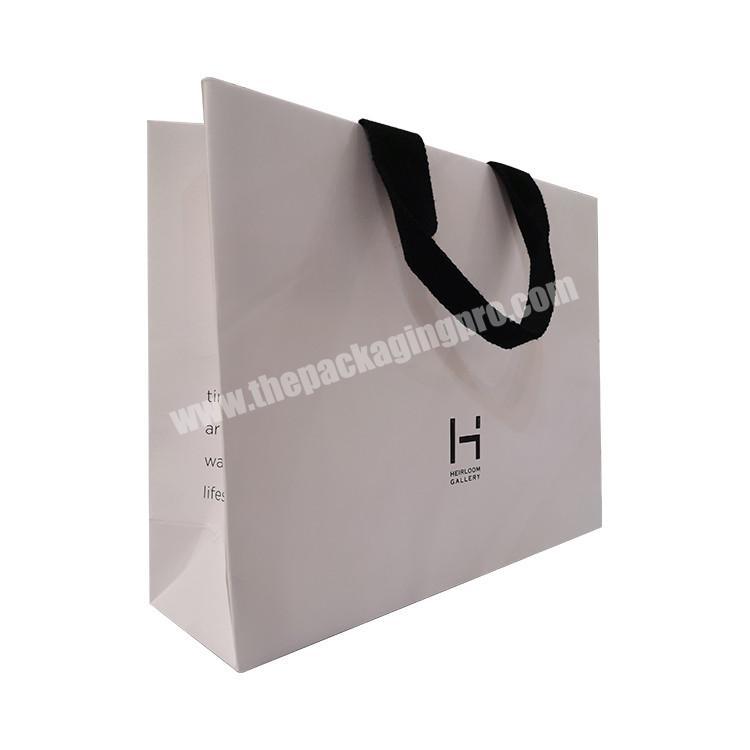 Chinese Factory OEM Production Customized Paper Shopping white paper bags with logo print