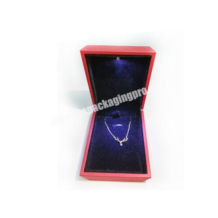 Classic Luxury Red Plastic Jewelry Gift Packaging Box Set Manufacturer