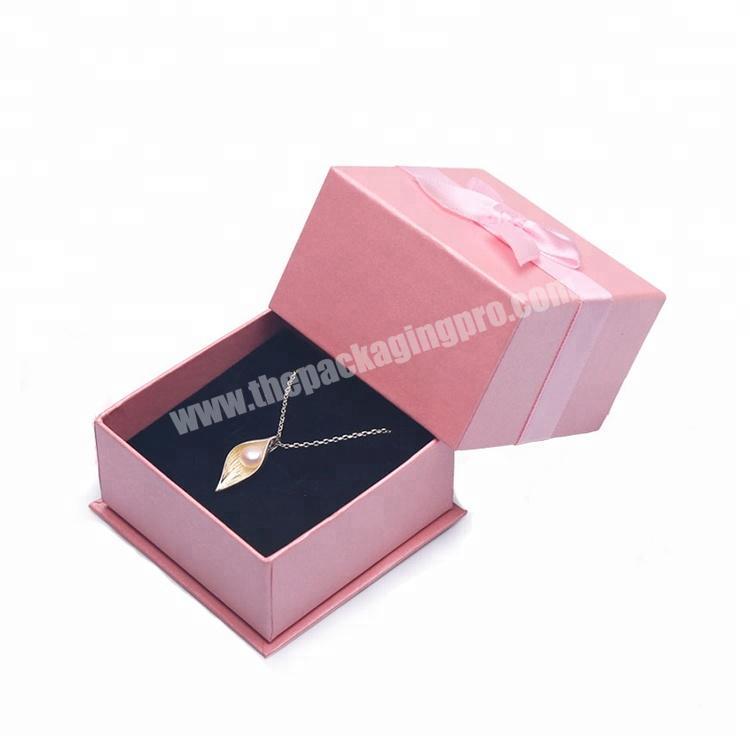 Classic small ribbon jewelry box custom for necklace