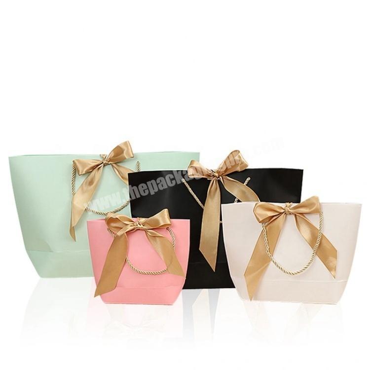 Creative Men and Women Underwear Packaging Promotion Gift Bag with Bow Knot