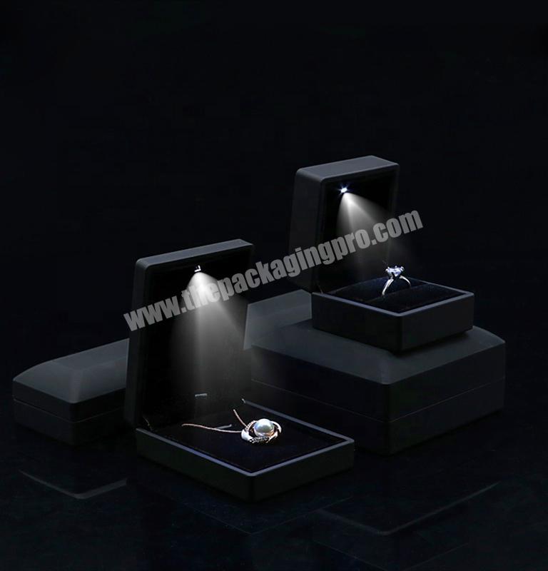 Custom Black Flip Magnetic Luxury Holiday Surprise Display Jewelry Box Packaging with LED Lights