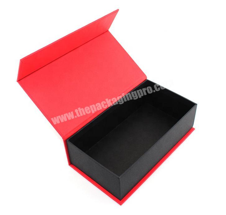 custom black magnetic packaging box with lining