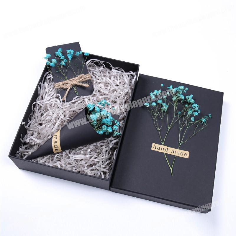Custom black paper gold foil your logo dried flowers lafite grass birthday gift packaging lid base box