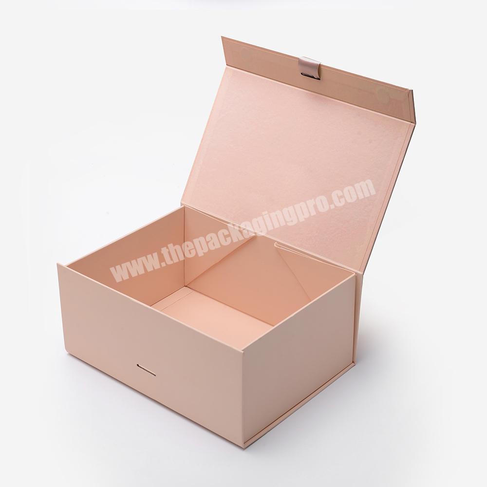 Custom Brand Store Lady Evening Dress Cardboard Packaging Magnetic Closure Flat Folding Paper Gift Boxes