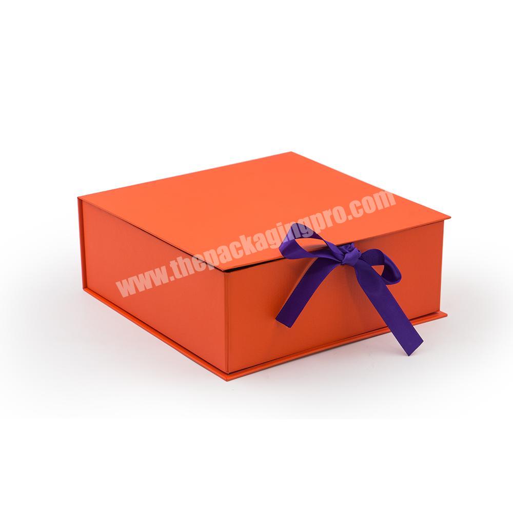 Custom Cardboard Collapsible Cosmetic Paper Foldable Paper Gift Box With Ribbon