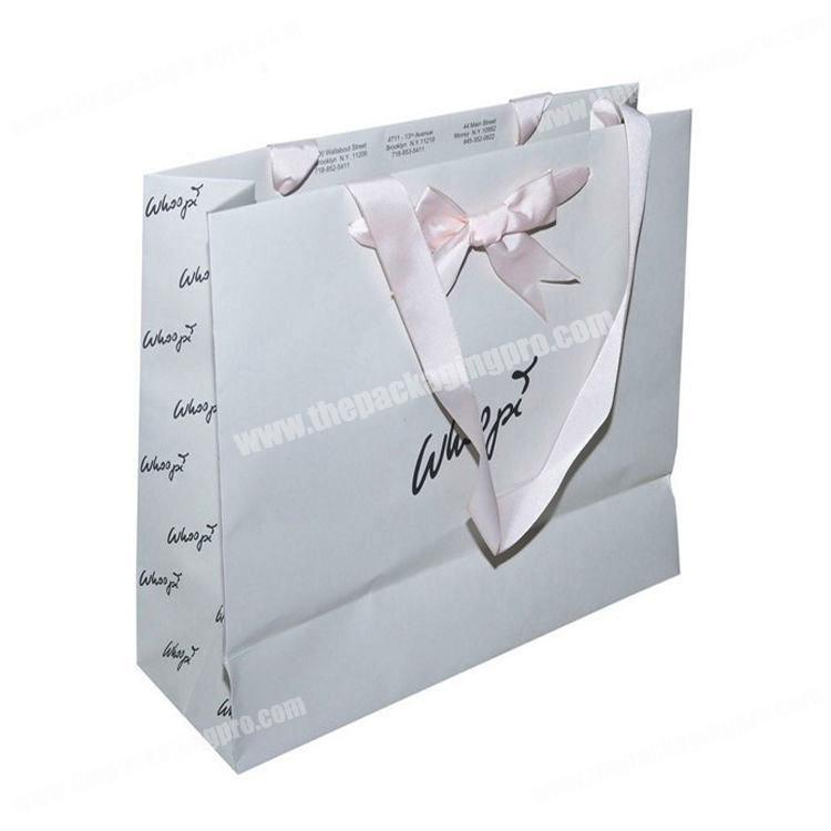 Custom design white printed paper packaging bags with ribbon