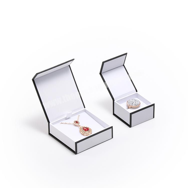 Custom embossing logo velvet jewelry box set with hot stamping brand paper bag for rings