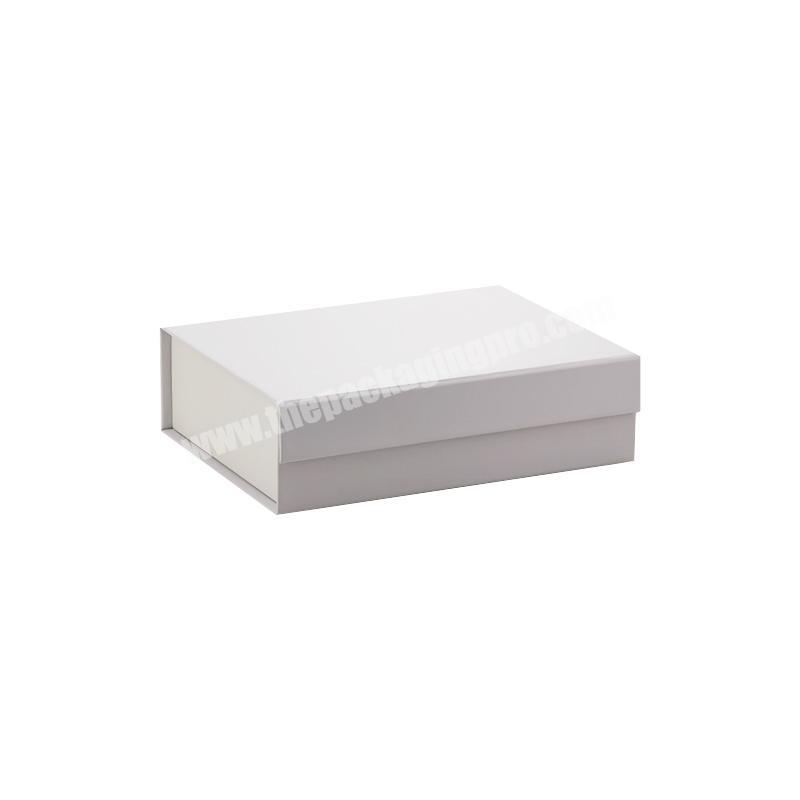 Custom in stock packaging small white magnet flip lid folding gift box