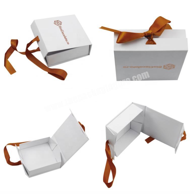 Custom  Large Luxury White Foldable Cardboard Paper ribbon Packaging Magnetic Gift Box with bow