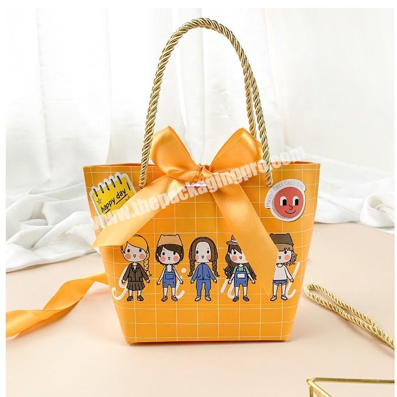 Custom Logo Creative Kids Christmas Gift Packaging Hand Tote Craft Paper Shopping Paper Bag Yellow