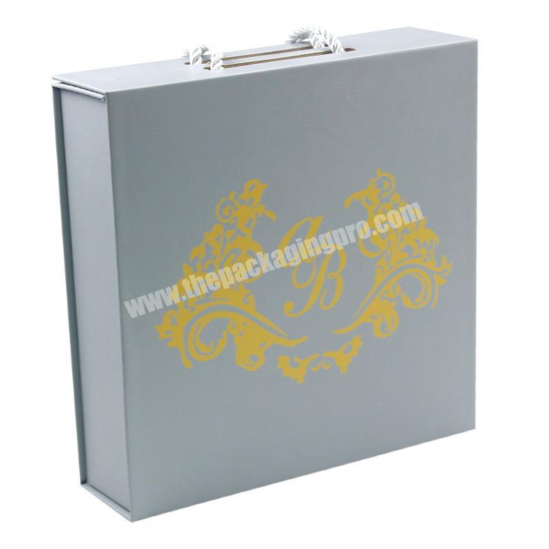 Custom Logo Luxury Cardboard Magnetic Folding Gift Box With Rope Handle