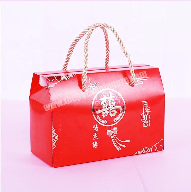 Custom Logo Portable  Foldable Corrugated Paper Wedding Favor Gift Candy Packaging Carton Box With Handle