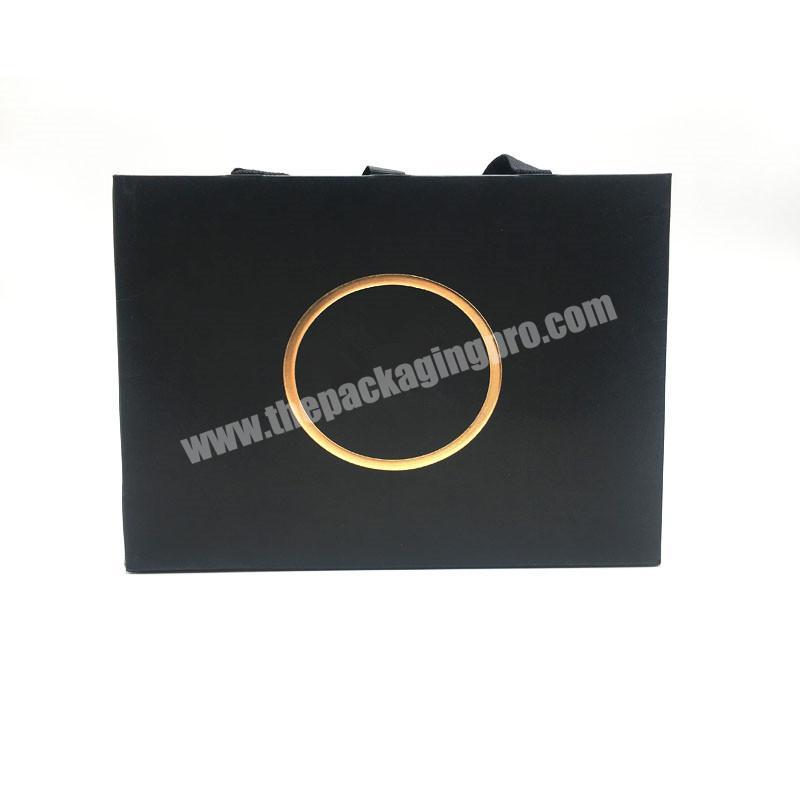 Custom logo recyclable Luxury gift black paper bag with handles