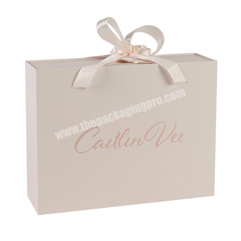 Custom Logo Ribbon Handle Paper Gift Packaging Luxury Boxes For Clothes