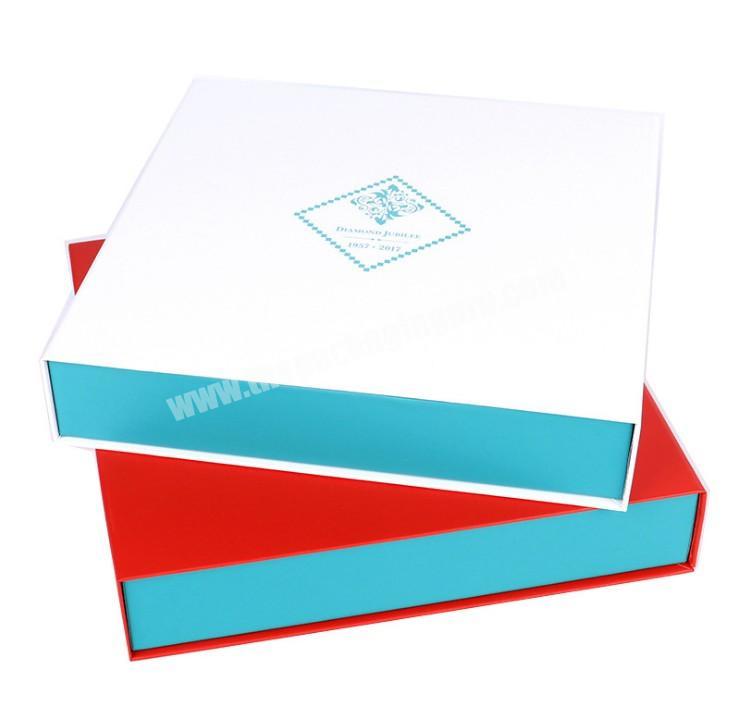Custom logo skin care cosmetic product packaging cardboard paper gift boxes with magnetic lid