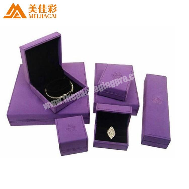 Custom logo velvet jewellery boxes gift jewelry box for necklacebraceletring