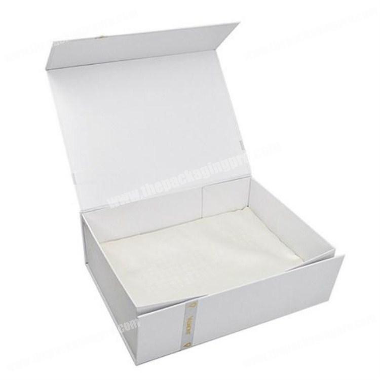 Custom logo white color cosmetic packaging folding rigid box