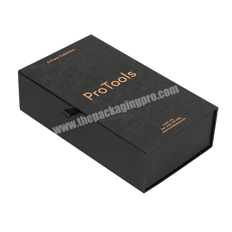 Custom Luxury Black Fancy Paper Cosmetic Set Makeup Brush Packaging Boxes With Logo Gold Foil