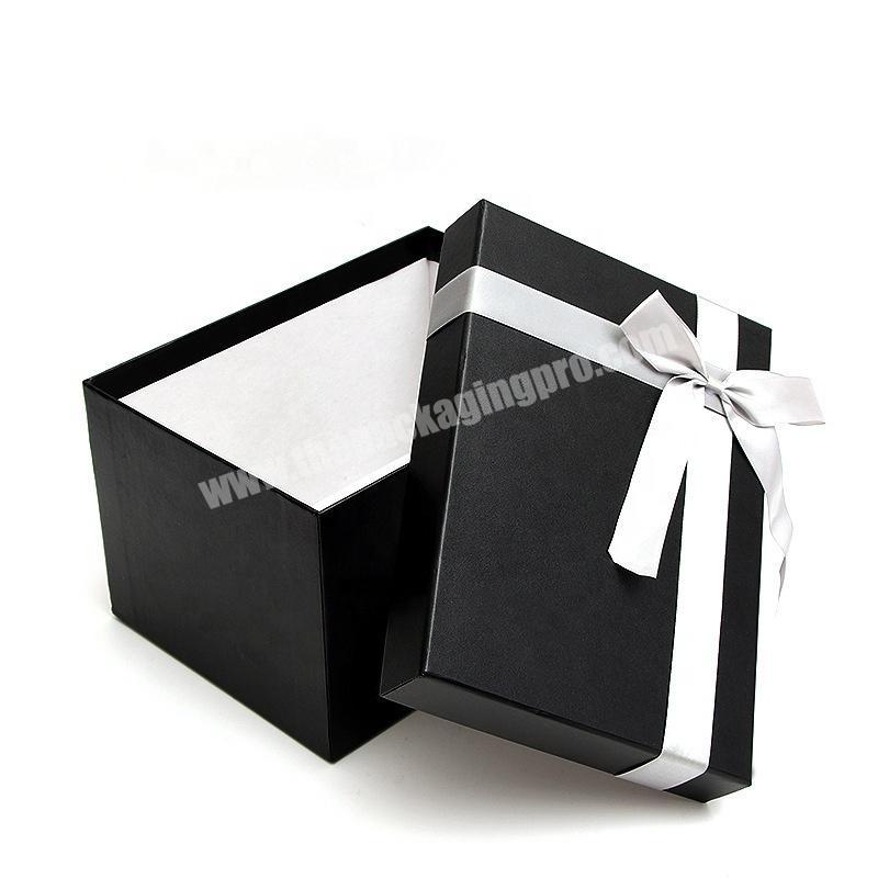 Custom luxury black gift paperboard shoes packaging box with lid