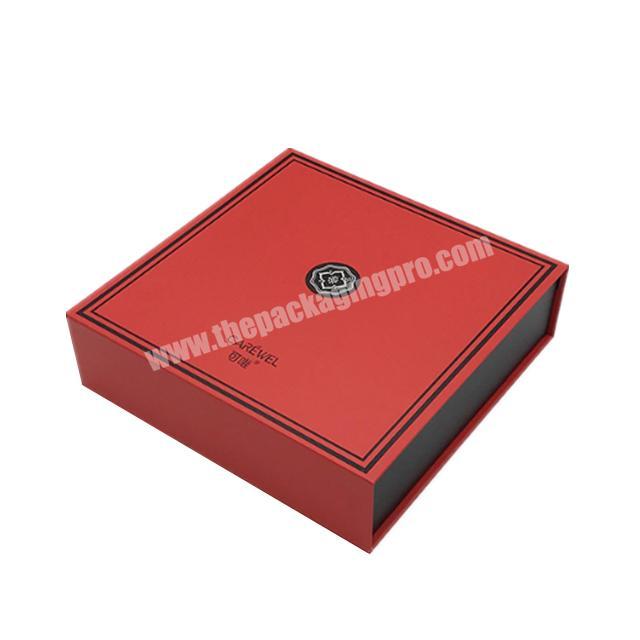Custom luxury cardboard magnetic closure cosmetic packaging set boxes