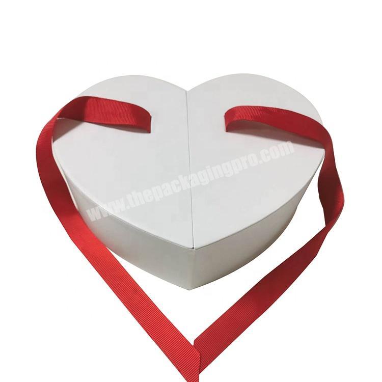 Custom Luxury Cardboard Paper Packaging Heart Shaped Chocolate Gift Box