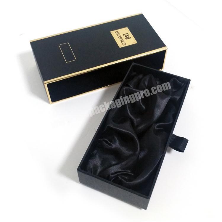Custom luxury creative arabic perfume gift packaging box with satin insert