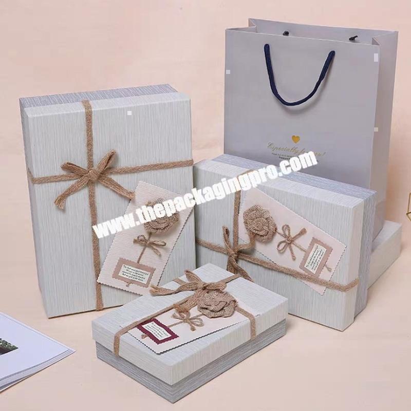 Custom luxury design logo cardboard magnetic clothing product packaging boxes
